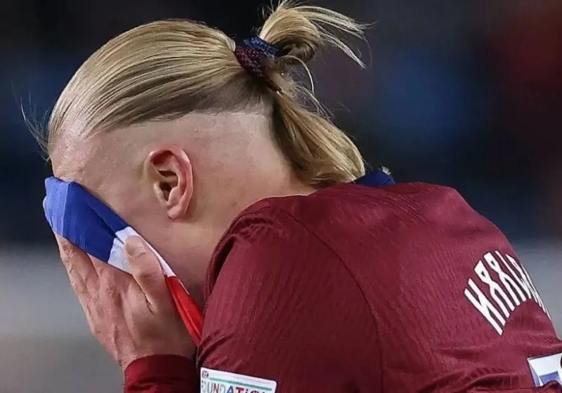 Haaland sút hỏng hai quả phạt đền liên tiếp