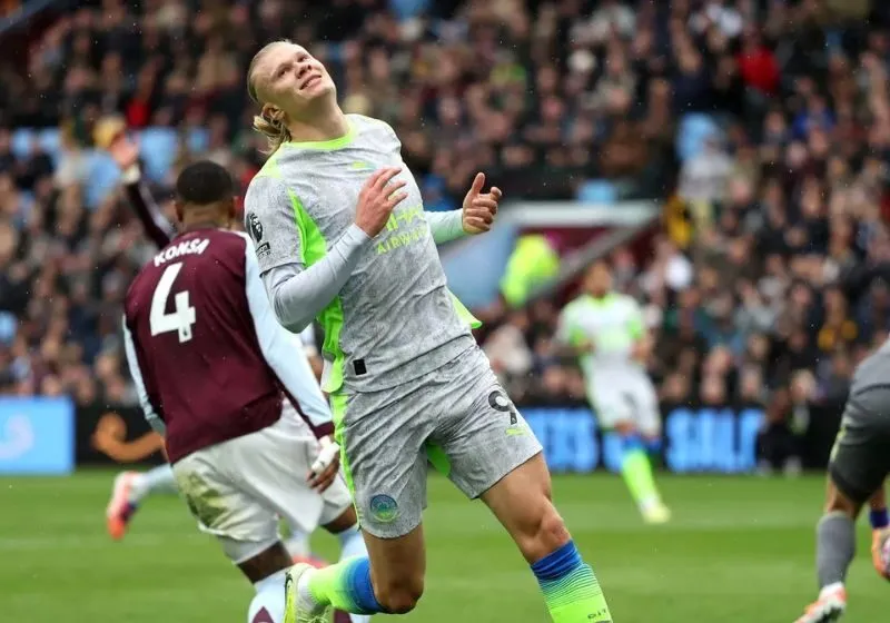 VAR từ chối Haaland